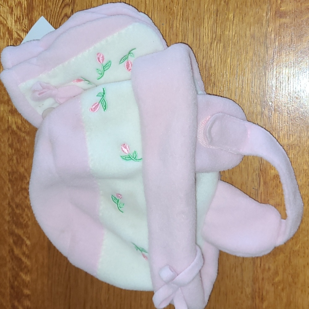 Pink and White Girls Winter Hat and Mittens